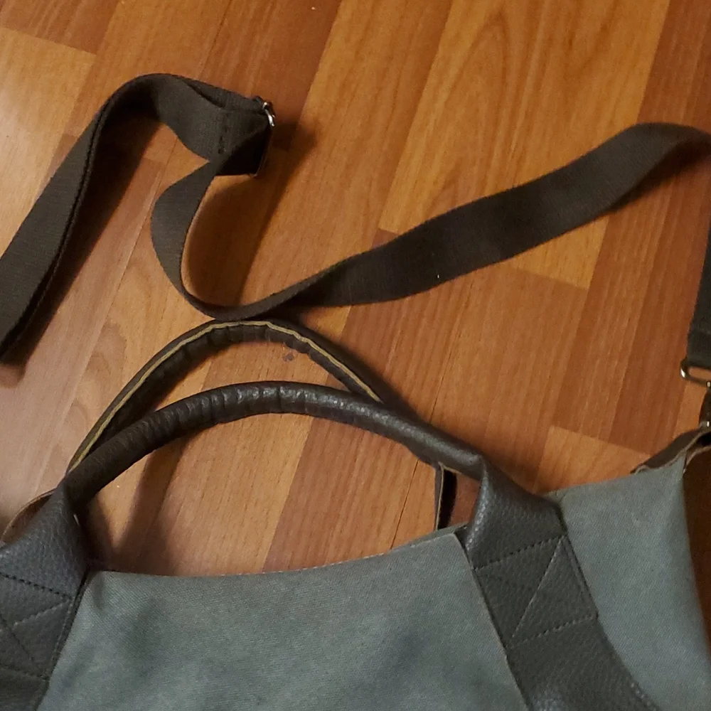 K2 Classic Fashion Crossbody khaki Tote/ messenger bag Canvas/Leather 19x16